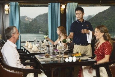 Lan Ha bay - Trung Trang cave - Halong Bay – Hanoi (B, Br)